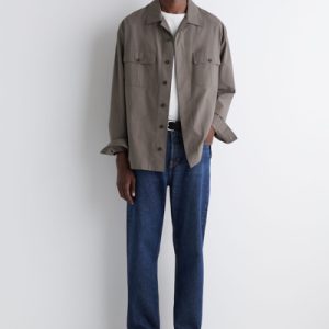 SIGNATURE STRAIGHT-LEG JEANS