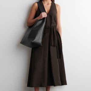 SERIF TOTE BAG - LEATHER