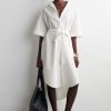 BELTED SHORT-SLEEVED MIDI SHIRT DRESS