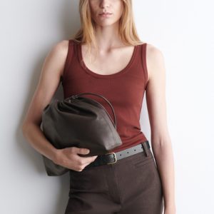 RIBBED SCOOP-NECK TANK TOP