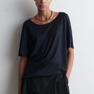 RELAXED SCOOP-NECK T-SHIRT