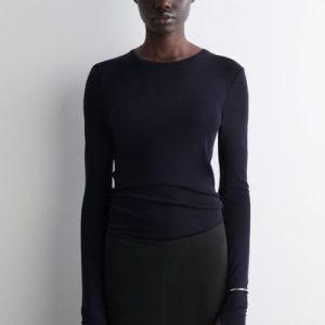 SLIM MERINO WOOL SWEATER