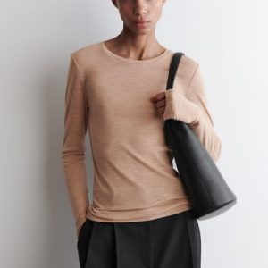 SLIM MERINO WOOL SWEATER