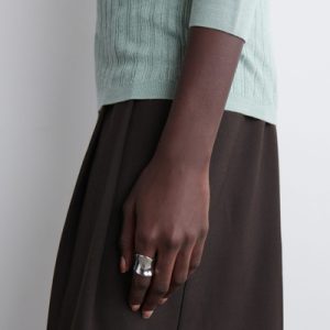 ELONGATED SCULPTED RING