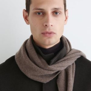 CASHMERE TRIANGLE SCARF