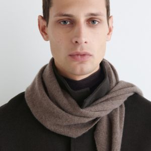 CASHMERE TRIANGLE SCARF